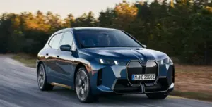 Презентовано новий BMW iX 2025: швидкісний електрокросовер з вражаючим запасом ходу до 700 км